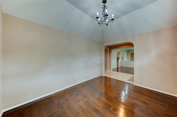Chandelier, Empty room, Interior, Wood Texture Flooring