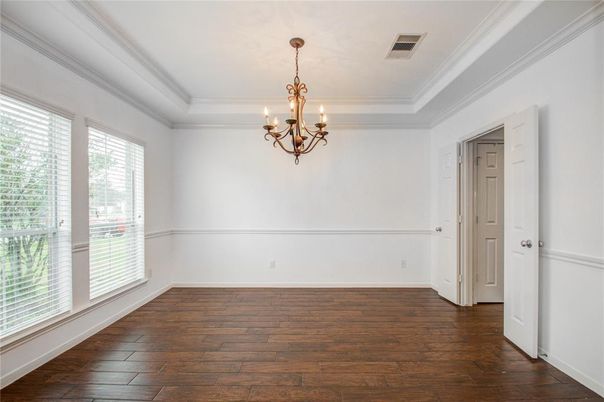 Chandelier, Empty room, Interior, Wood Texture Flooring