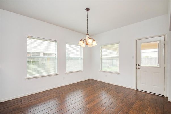 Chandelier, Empty room, Interior, Wood Texture Flooring