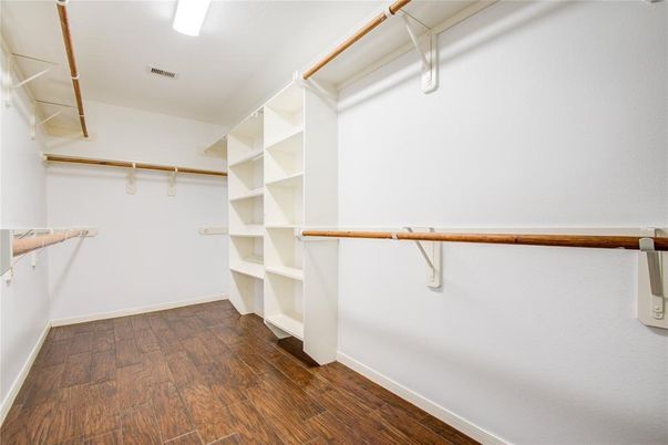 Interior, Walk-in Closets, Wood Texture Flooring