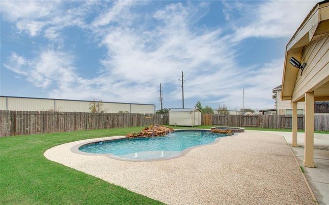 Backyard, Exterior, Pool
