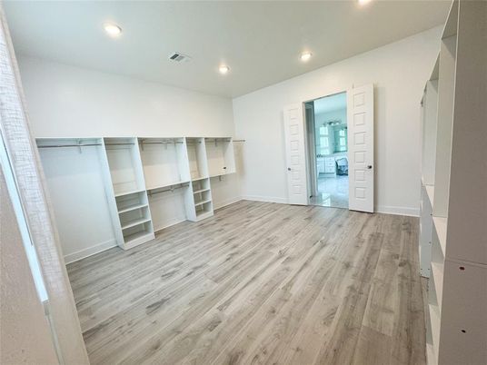 Empty room, Interior, Recessed Lighting, Walk-in Closets, Wood Texture Flooring
