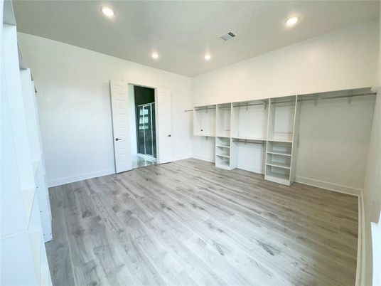 Empty room, Interior, Recessed Lighting, Walk-in Closets, Wood Texture Flooring