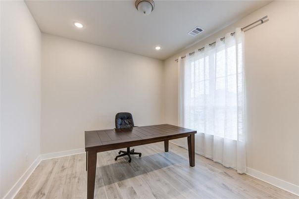 Home Office, Interior, Recessed Lighting, Wood Texture Flooring