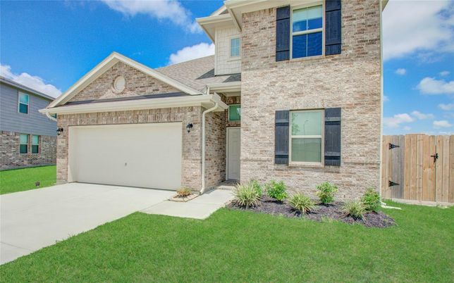 Attached, Exterior, Facade, Brick Facade, Brick Traditional