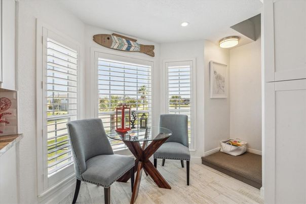 Dining room, Interior, Recessed Lighting, Wood Texture Flooring