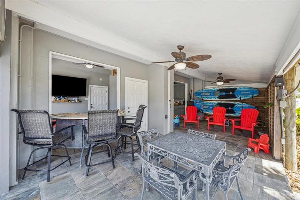 Dining room, Interior
