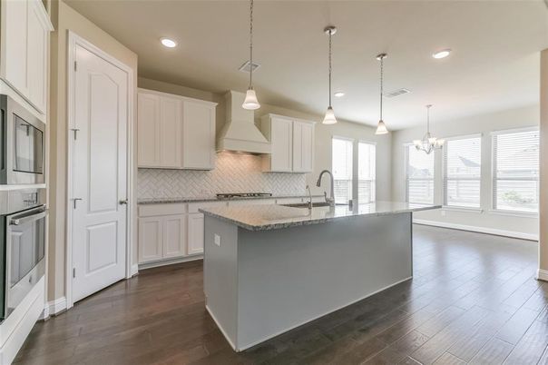 Chandelier, Interior, Kitchen, Pendant Lights, Recessed Lighting, Wood Texture Flooring