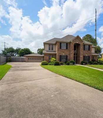 Attached, Exterior, Facade, Brick Facade, French Provincial