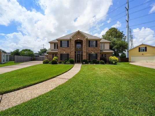 Backyard, Detached Garage, Exterior, Facade, Brick Facade, French Provincial