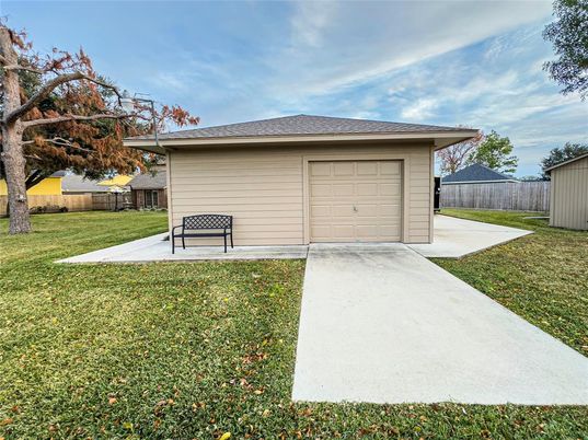 Backyard, Detached Garage, Exterior