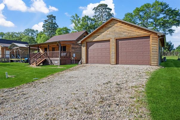 Backyard, Detached Garage, Exterior