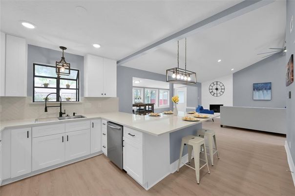 Fireplace, Interior, Kitchen, Pendant Lights, Recessed Lighting, Wood Texture Flooring