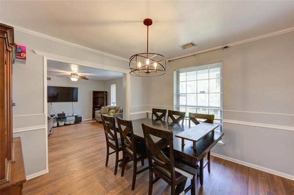 Chandelier, Dining room, Interior, Wood Texture Flooring