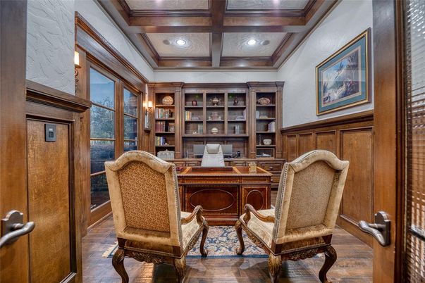 Home Office, Interior, Recessed Lighting, Wooden Beams, Wood Texture Flooring