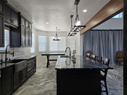 Dining room, Interior, Kitchen, Pendant Lights, Recessed Lighting, Stainless Steel Appliances
