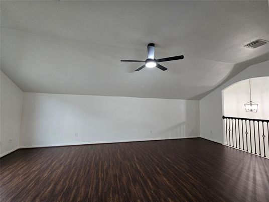 Empty room, Interior, Pendant Lights, Wood Texture Flooring