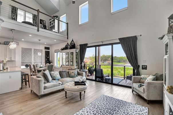 Dining room, Interior, Living room, Pendant Lights, Recessed Lighting, Wood Texture Flooring