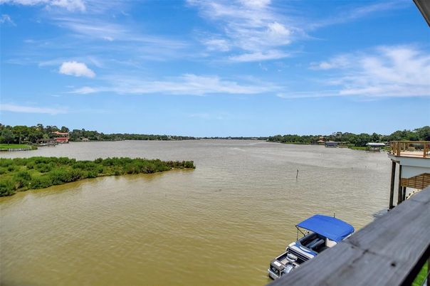 Exterior, Water
