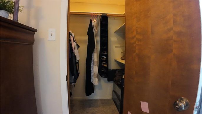 Interior, Walk-in Closets