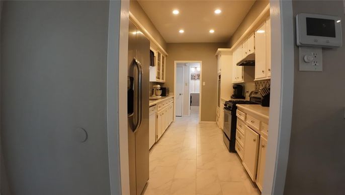 Interior, Kitchen, Marble, Recessed Lighting