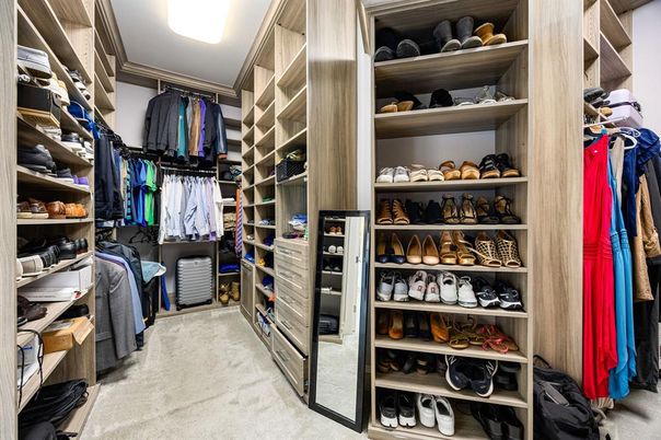 Interior, Walk-in Closets
