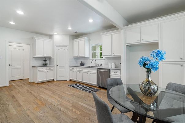 Dining room, Interior, Kitchen, Recessed Lighting, Wood Texture Flooring