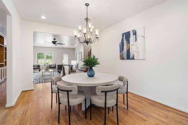 Chandelier, Dining room, Interior, Living room, Recessed Lighting, Wood Texture Flooring
