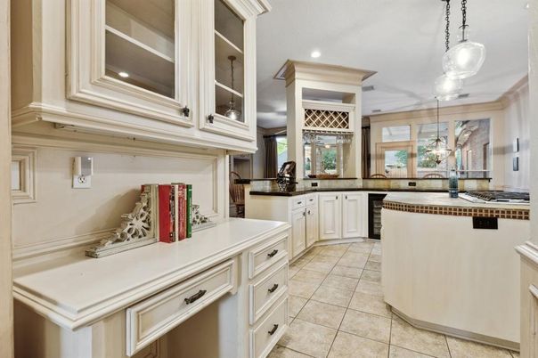Interior, Kitchen, Pendant Lights, Recessed Lighting