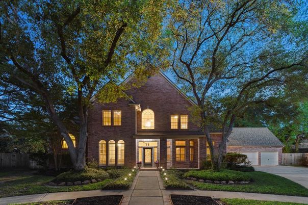 Detached Garage, Exterior, Facade, Brick Facade, Brick Traditional