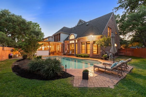 Backyard, Exterior, Pool