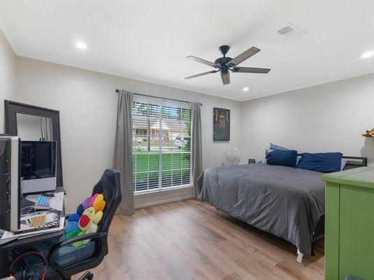 Bedroom, Interior, Recessed Lighting, Wood Texture Flooring