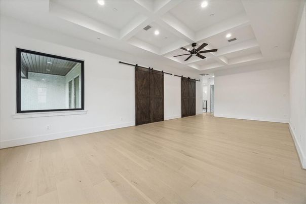 Empty room, Interior, Recessed Lighting, Wood Texture Flooring