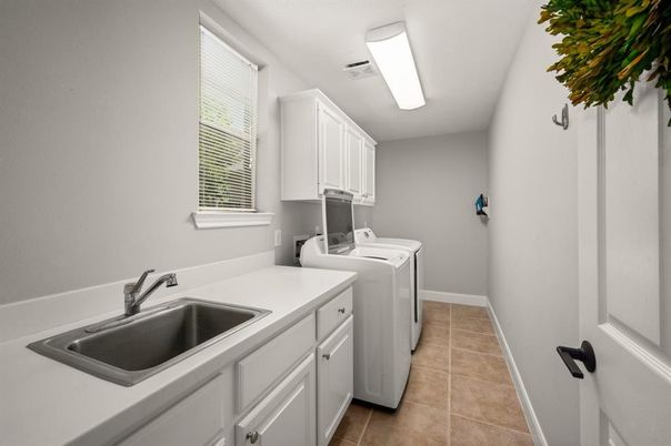 Interior, Washer