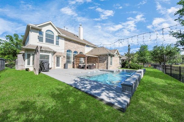 Backyard, Exterior, Pool