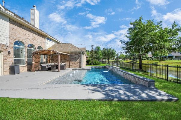 Backyard, Exterior, Pool