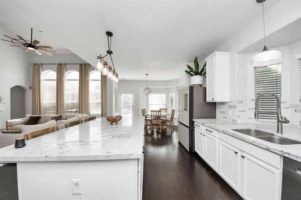 Dining room, Interior, Kitchen, Pendant Lights, Wood Texture Flooring