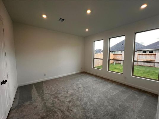 Empty room, Interior, Recessed Lighting