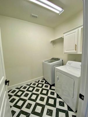 Interior, Washer