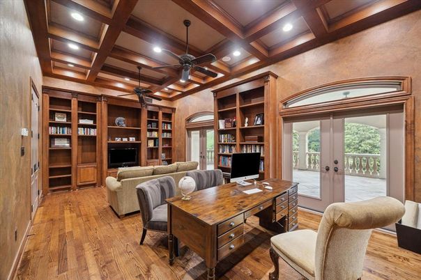 Home Office, Interior, Recessed Lighting, Wooden Beams, Wooden Ceilings, Wood Texture Flooring