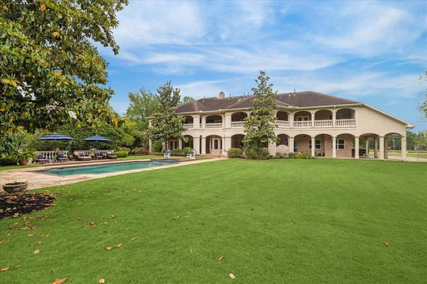 Backyard, Exterior, Pool