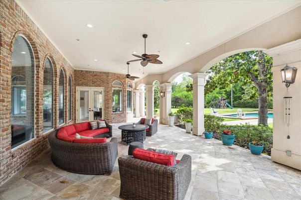Exterior, Recessed Lighting