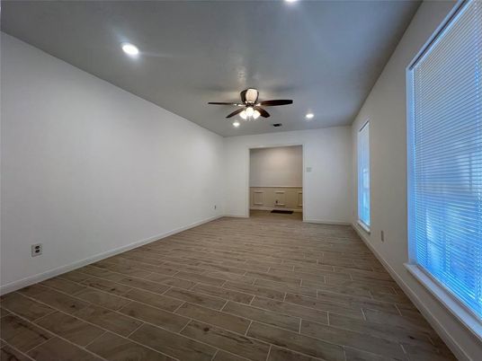 Empty room, Interior, Recessed Lighting, Wood Texture Flooring