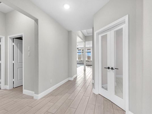 Interior, Recessed Lighting, Wood Texture Flooring