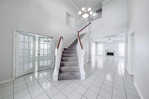 Chandelier, Fireplace, Interior, Pendant Lights