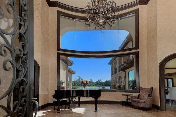 Chandelier, Interior, Piano