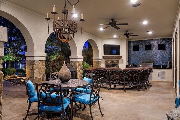 Chandelier, Dining room, Fireplace, Interior, Recessed Lighting