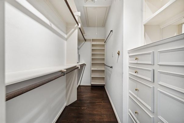 Interior, Walk-in Closets, Wood Texture Flooring