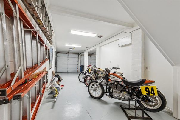 Garage, Interior, Recessed Lighting