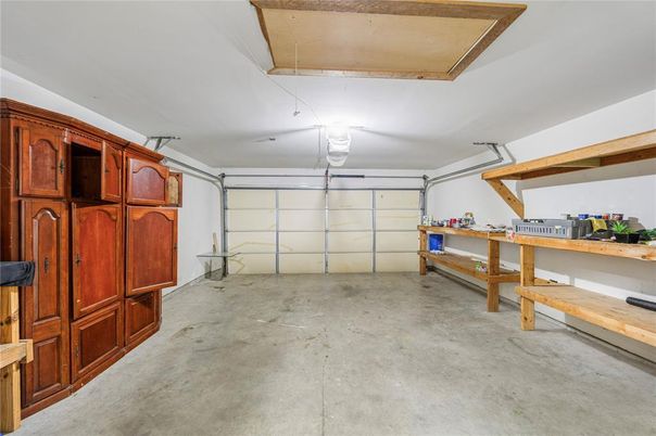 Garage, Interior